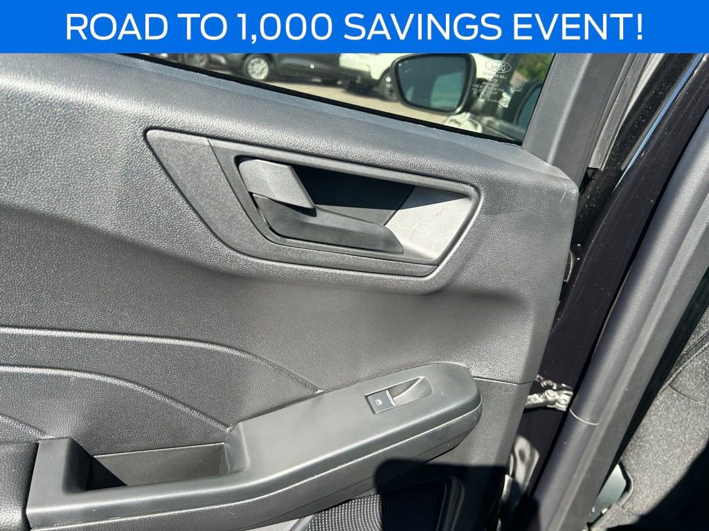 New 2025 Ford Escape Active w/ Cold Weather Package image 13