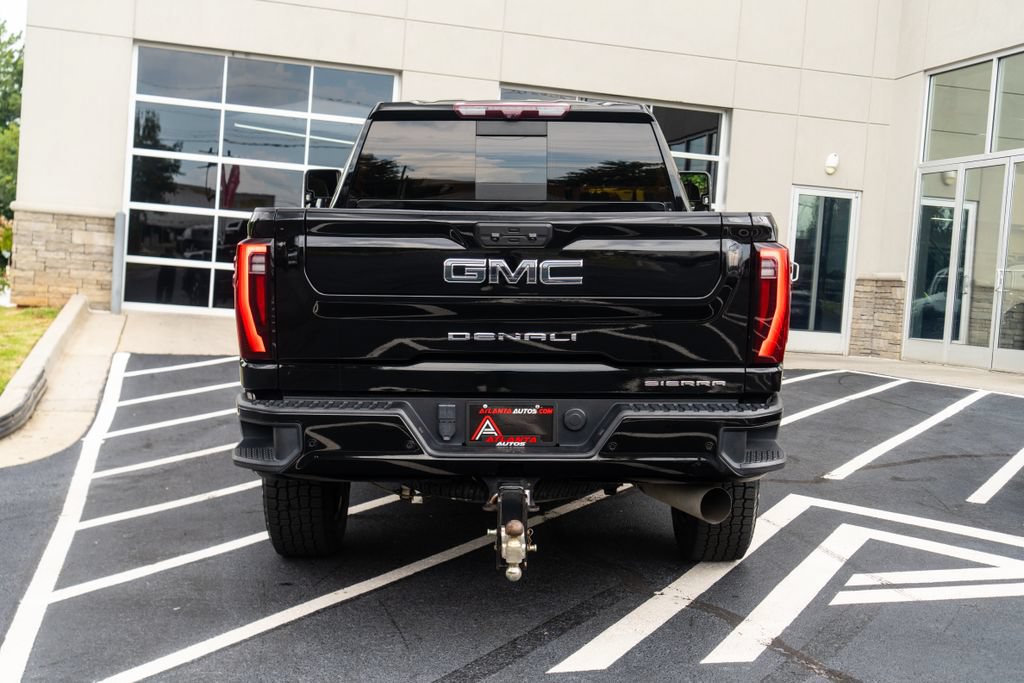 Used 2024 GMC Sierra 3500 Denali Ultimate AWD/4WD image 17