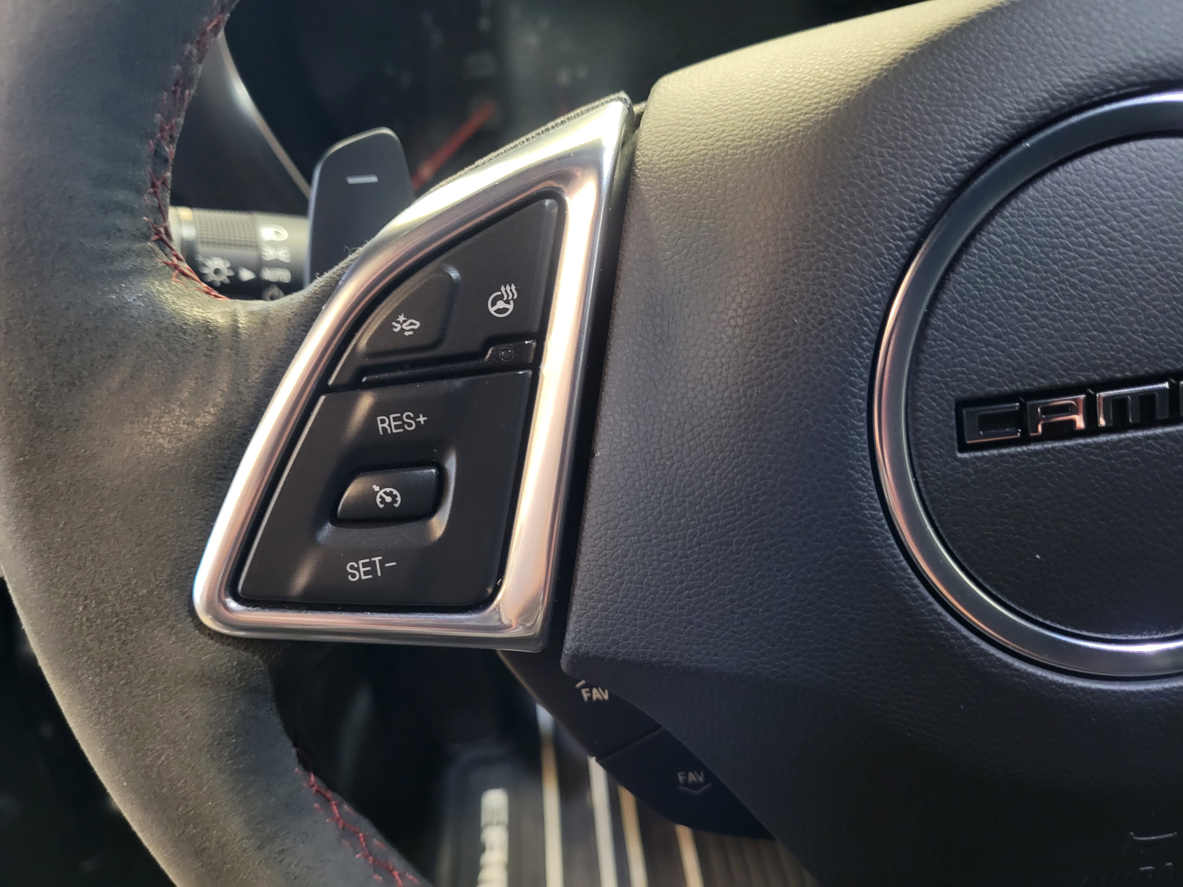 Used 2022 Chevrolet Camaro ZL1 image 27