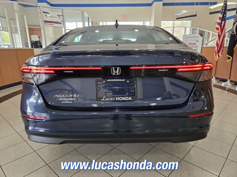 Used 2024 Honda Accord EX image 5