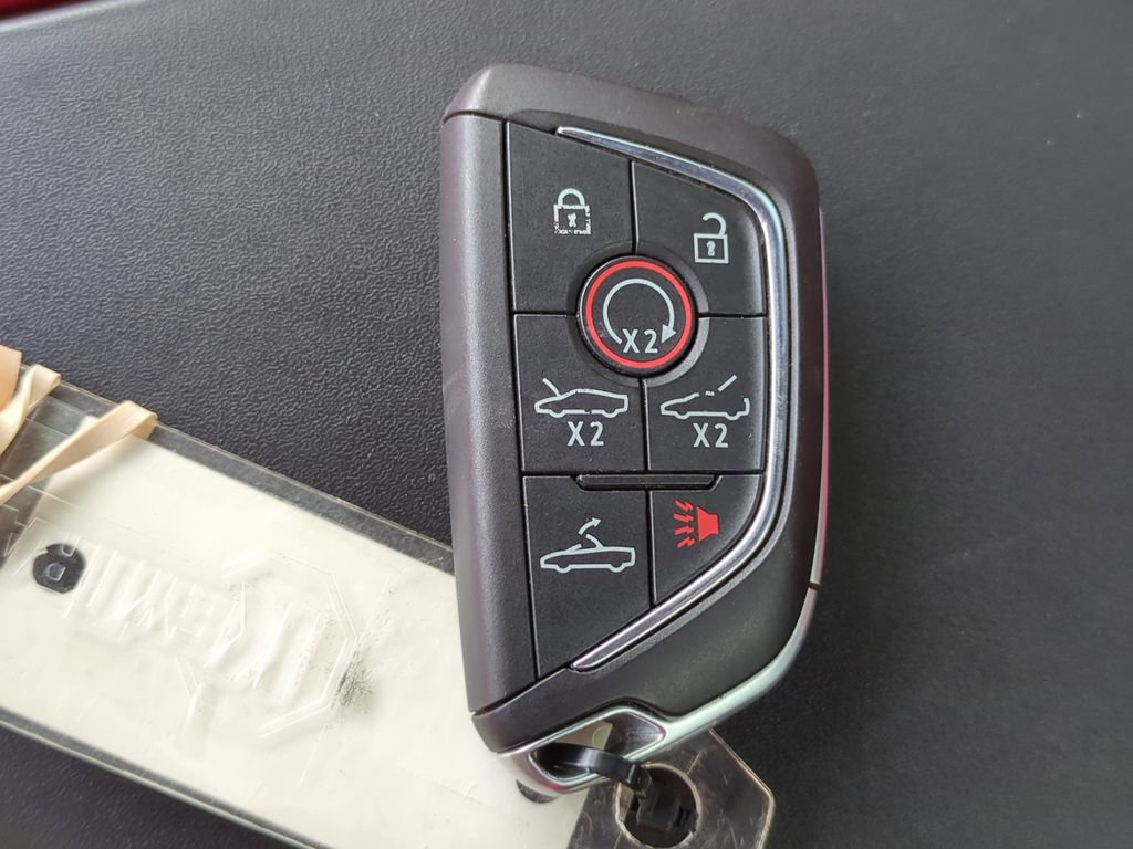 Used 2021 Chevrolet Corvette Stingray Premium Conv w/ Z51 Performance Package RWD image 29