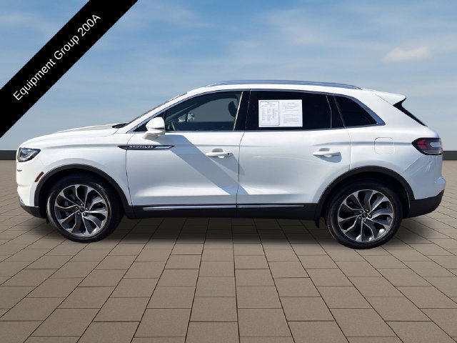 Certified 2023 Lincoln Nautilus Reserve AWD/4WD image 3