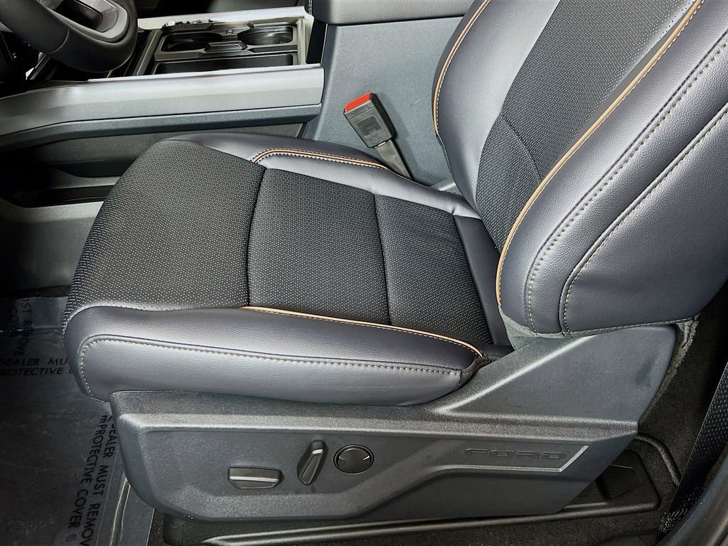 New 2025 Ford F350 Lariat w/ FX4 Off-Road Package image 23