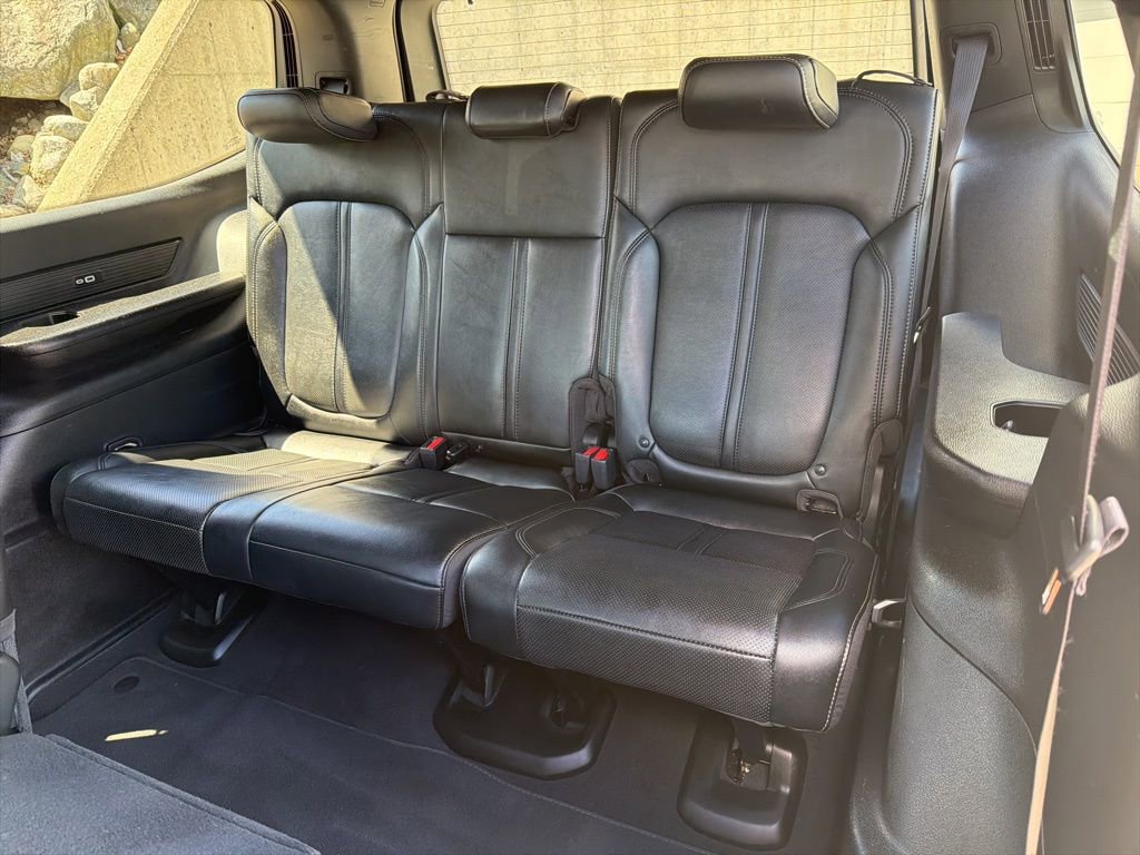 Used 2024 Jeep Wagoneer Series II w/ Flexible Seating Group AWD/4WD image 21
