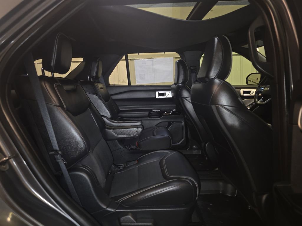 Used 2021 Ford Explorer ST w/ Equipment Group 401A AWD/4WD image 38