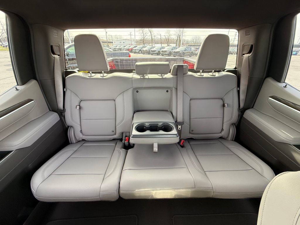 New 2026 GMC Sierra 1500 SLT w/ SLT Premium Package image 18