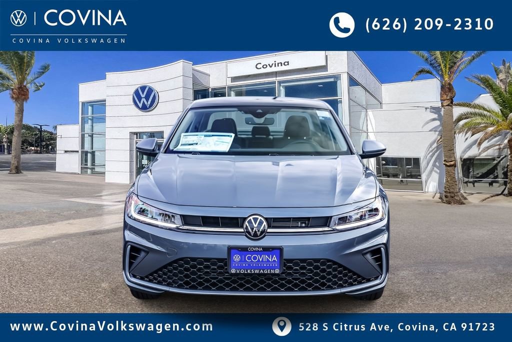 New 2026 Volkswagen Jetta SE image 2