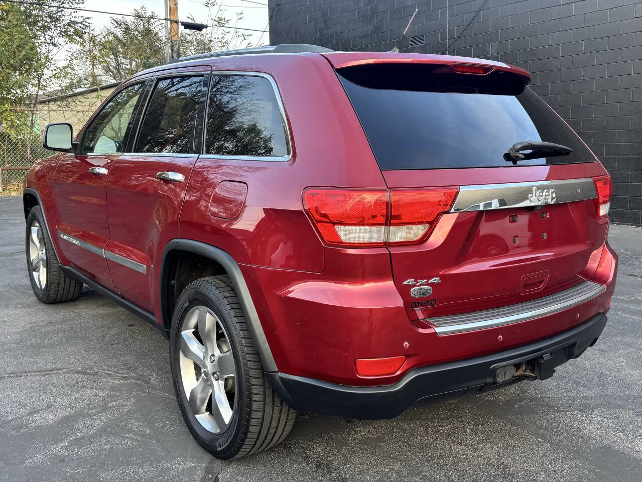 Used 2013 Jeep Grand Cherokee Overland w/ Advance Technology Group image 4