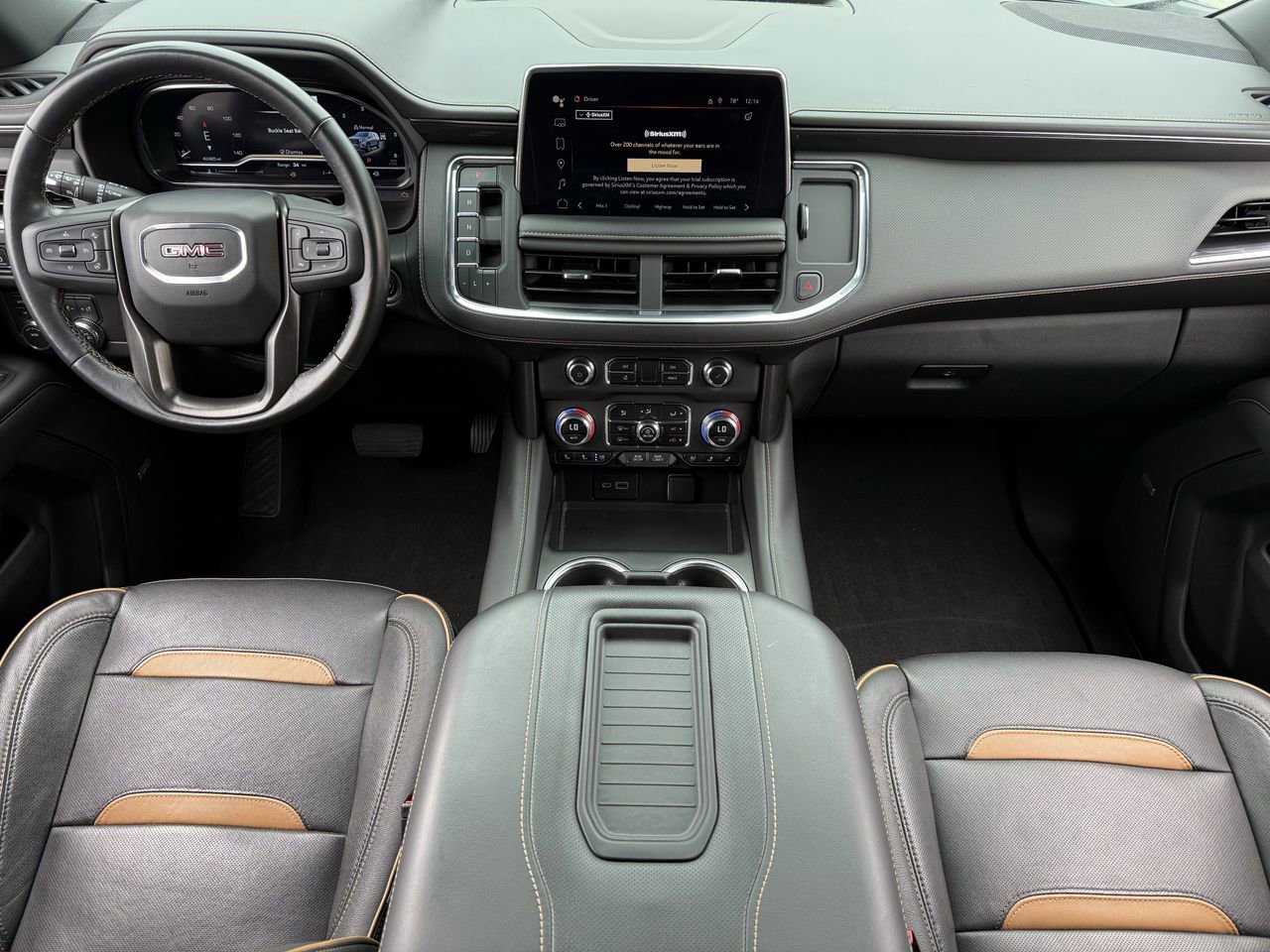 Certified 2023 GMC Yukon AT4 w/ AT4 Premium Package AWD/4WD image 10