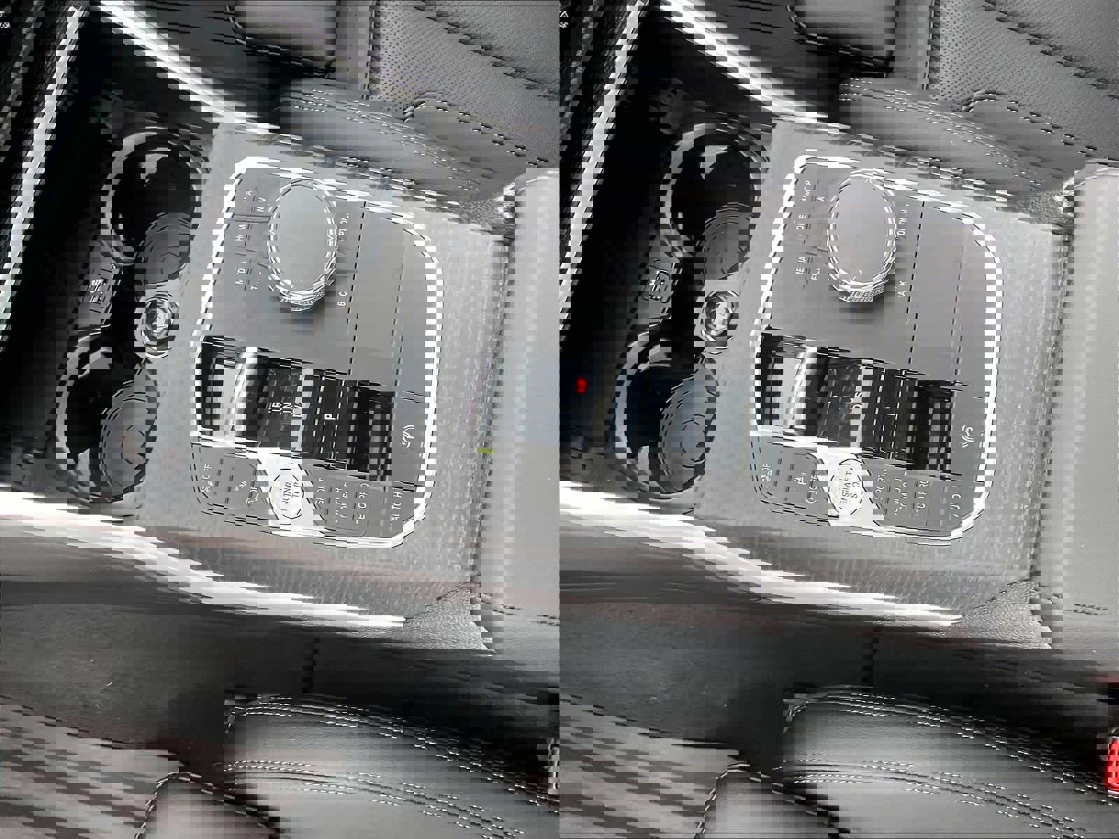 Used 2025 BMW 330i Sedan w/ Premium Package RWD image 19