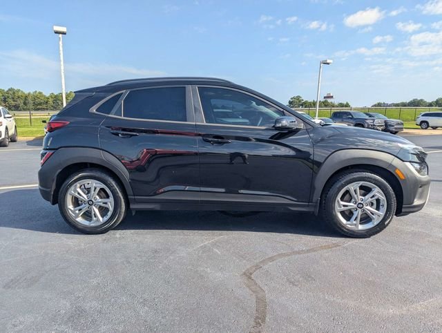 Used 2022 Hyundai Kona SEL FWD image 9