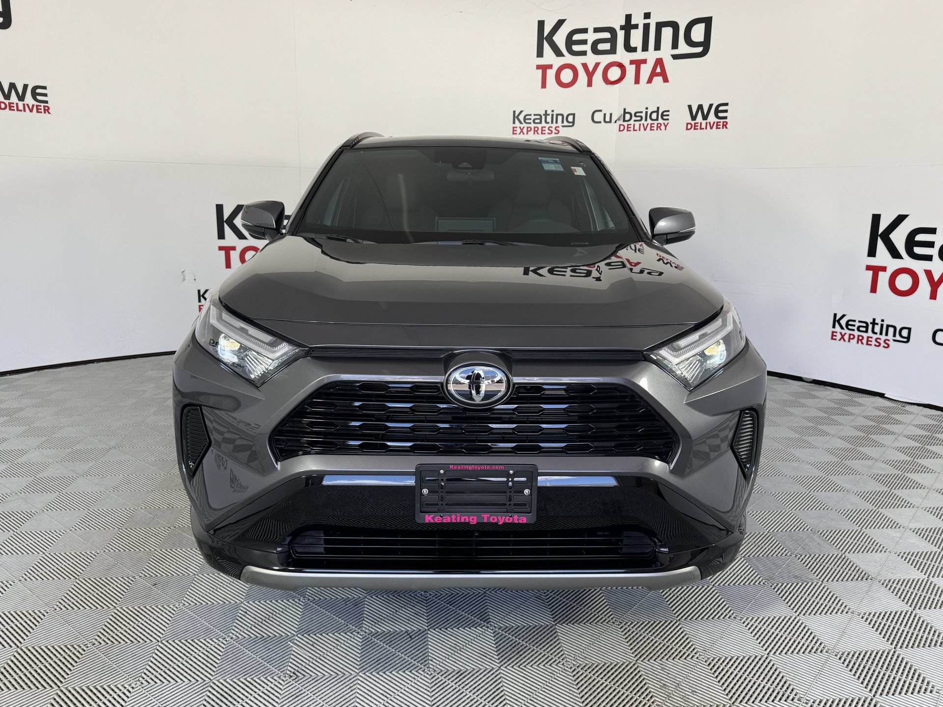 Used 2025 Toyota RAV4 SE w/ Convenience Package AWD/4WD image 10