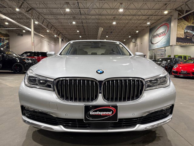 Used 2016 BMW 750i xDrive image 28