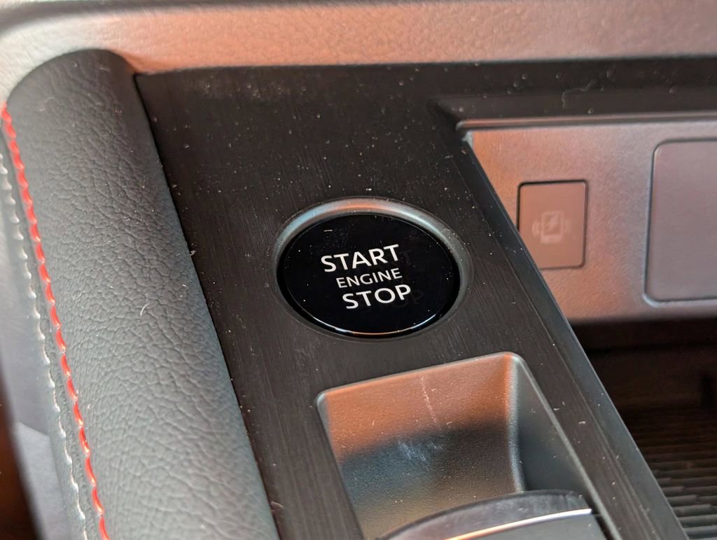 New 2025 Nissan Kicks SR image 27