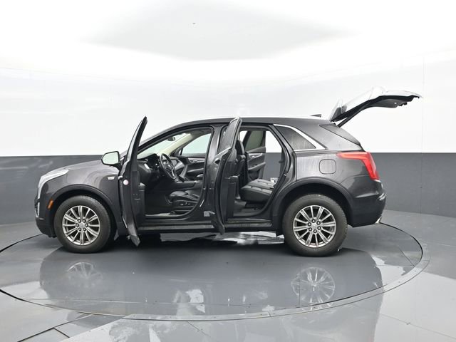 Used 2017 Cadillac XT5 Luxury w/ Driver Awareness Package image 33