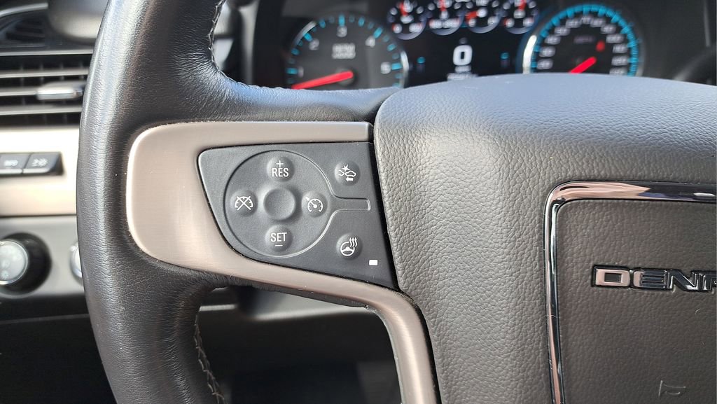 Used 2019 GMC Yukon Denali w/ Denali Ultimate Package image 25