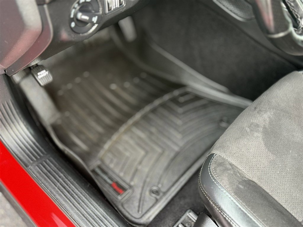 Used 2022 Dodge Challenger R/T w/ Plus Package image 25