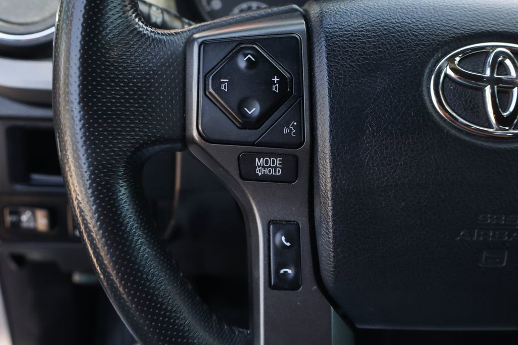 Used 2017 Toyota Tacoma TRD Off-Road RWD image 22