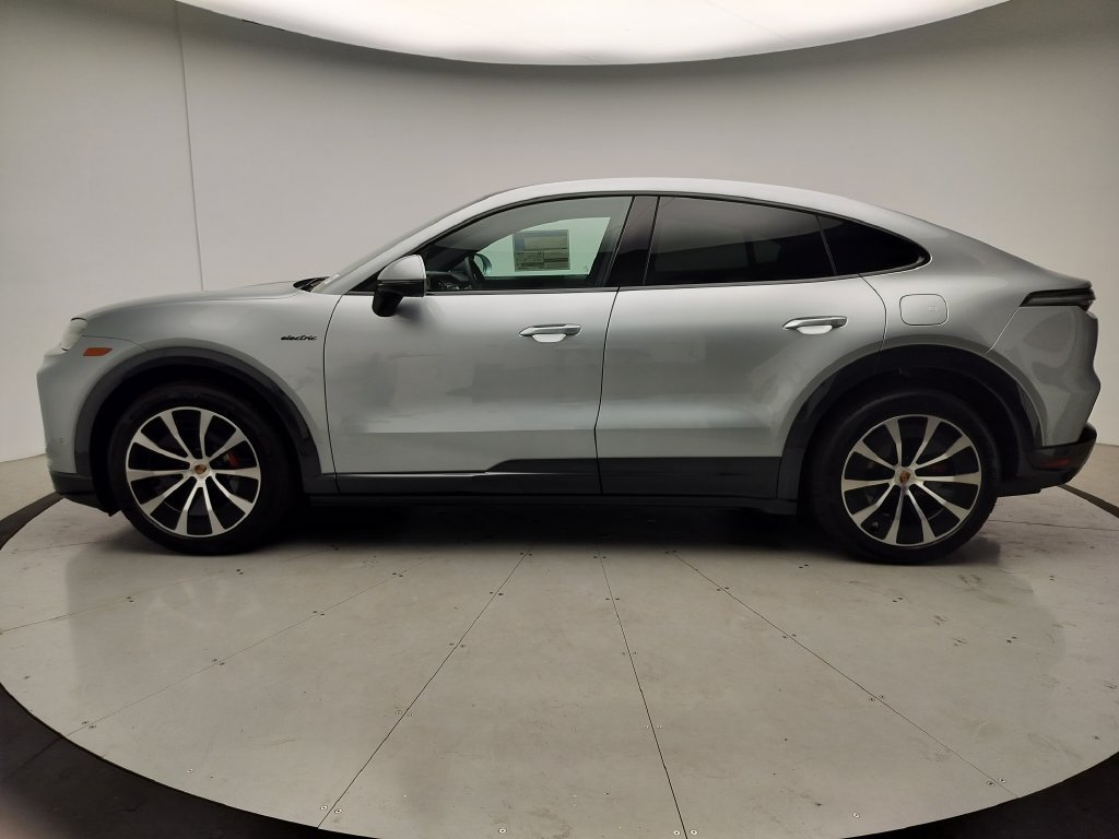 New 2026 Porsche Cayenne S AWD/4WD image 2