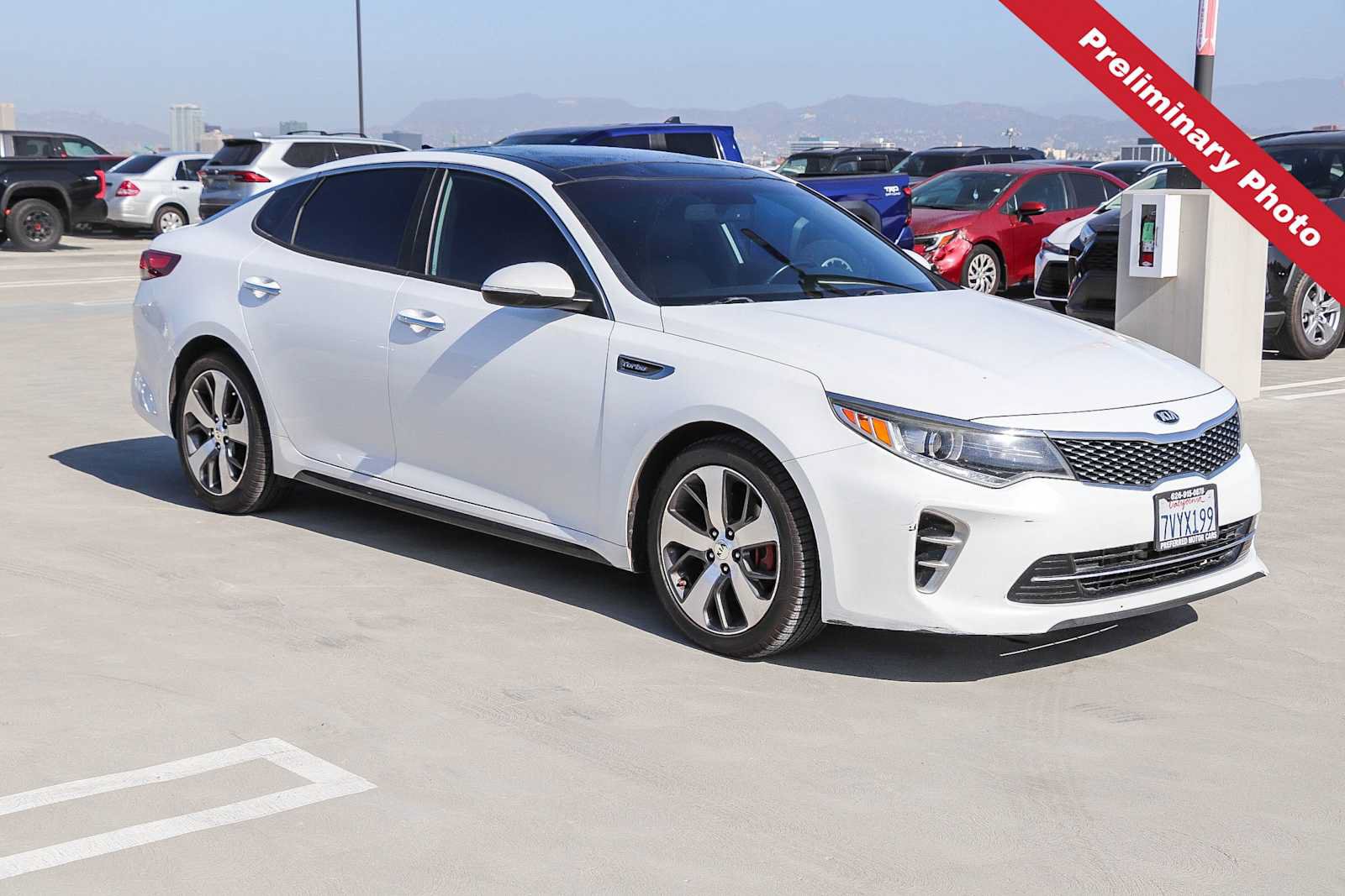 Used 2016 Kia Optima SX w/ Launch Edition Package FWD image 3
