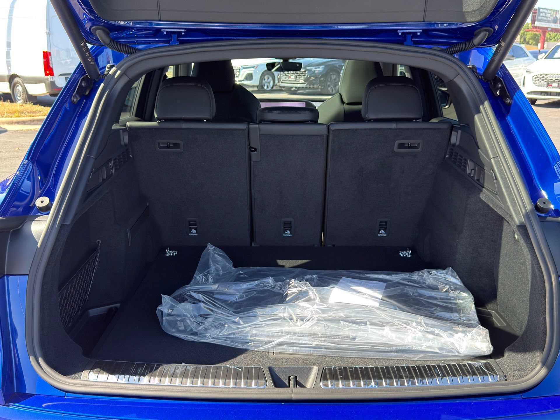 New 2026 Audi SQ5 Premium AWD/4WD image 9