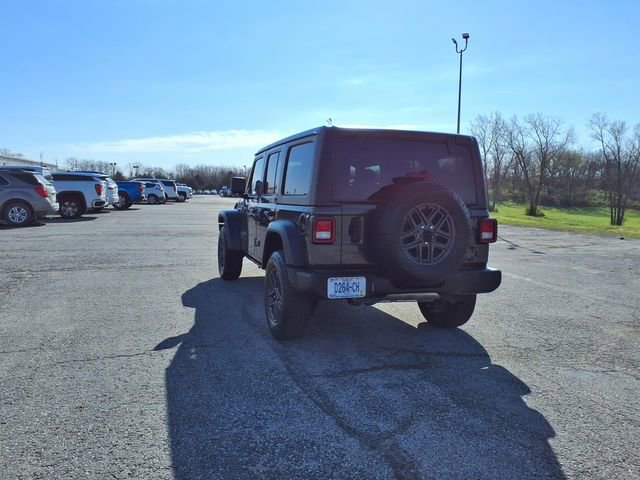 Used 2025 Jeep Wrangler Sport S image 28