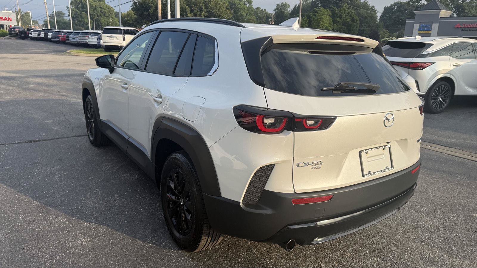 Used 2025 MAZDA CX-50 AWD 2.5 Hybrid w/ Premium Pkg image 5