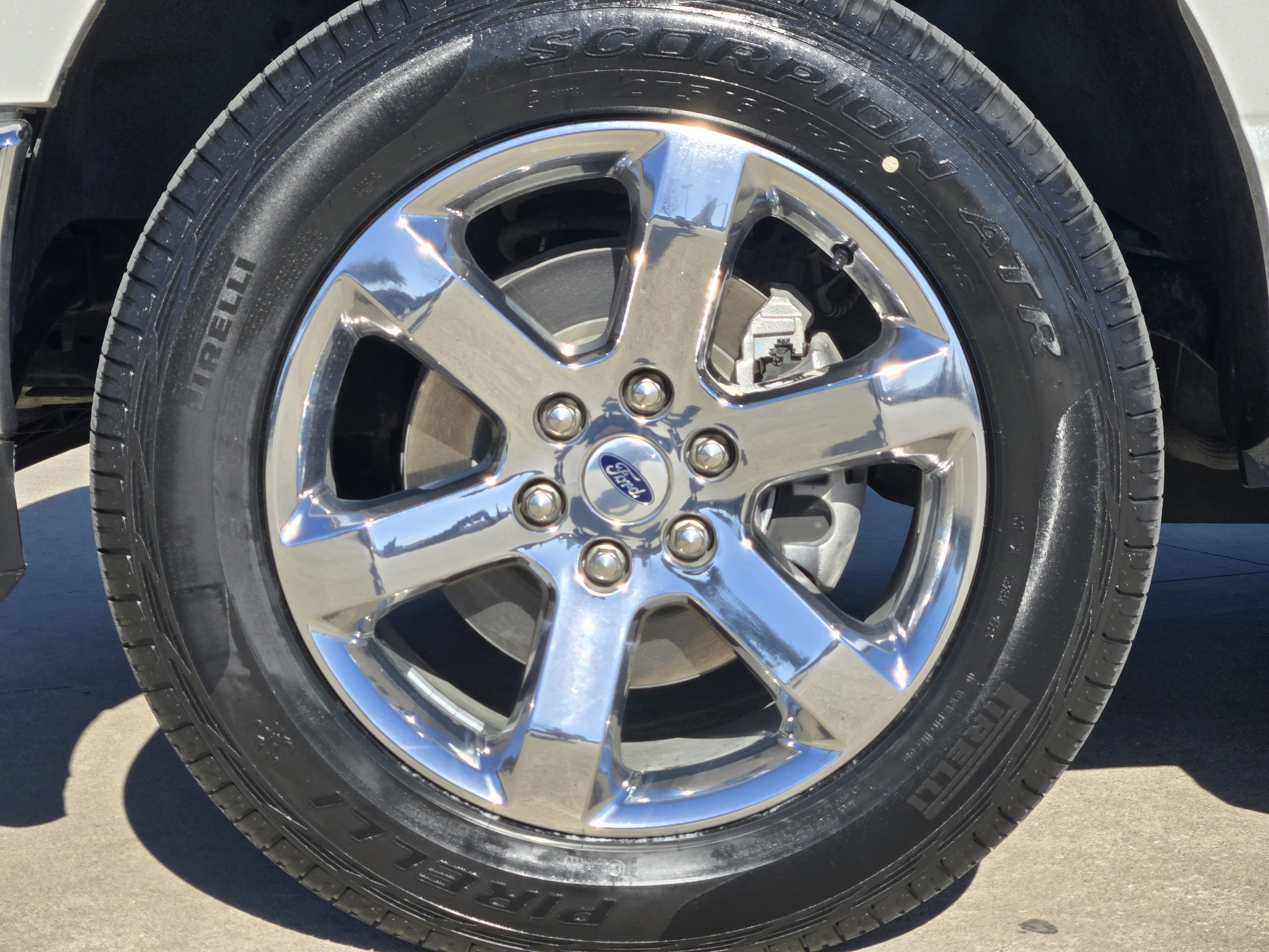 Used 2021 Ford F150 Lariat w/ Max Trailer Tow Package image 16