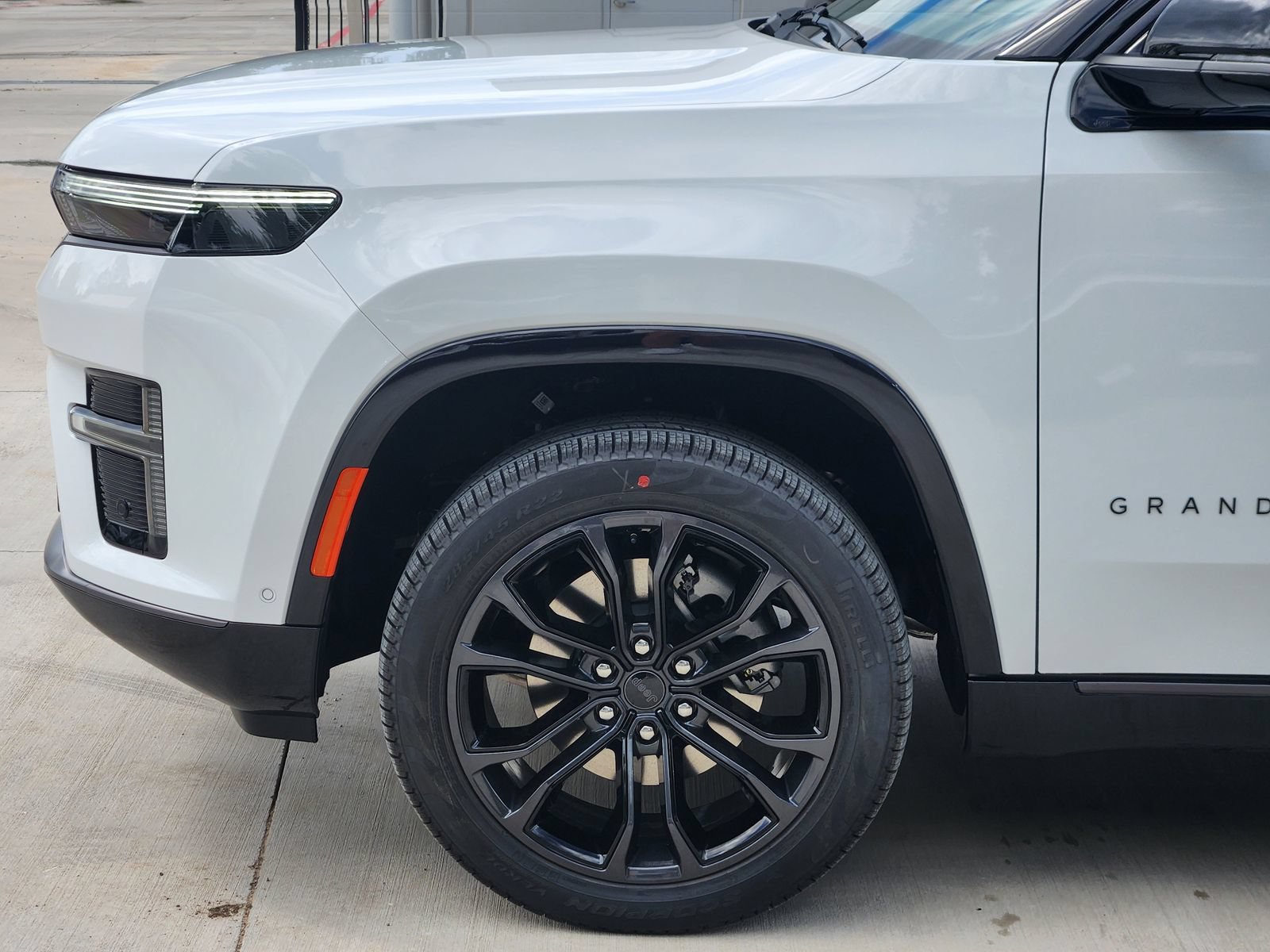 New 2026 Jeep Grand Wagoneer L Summit AWD/4WD image 10