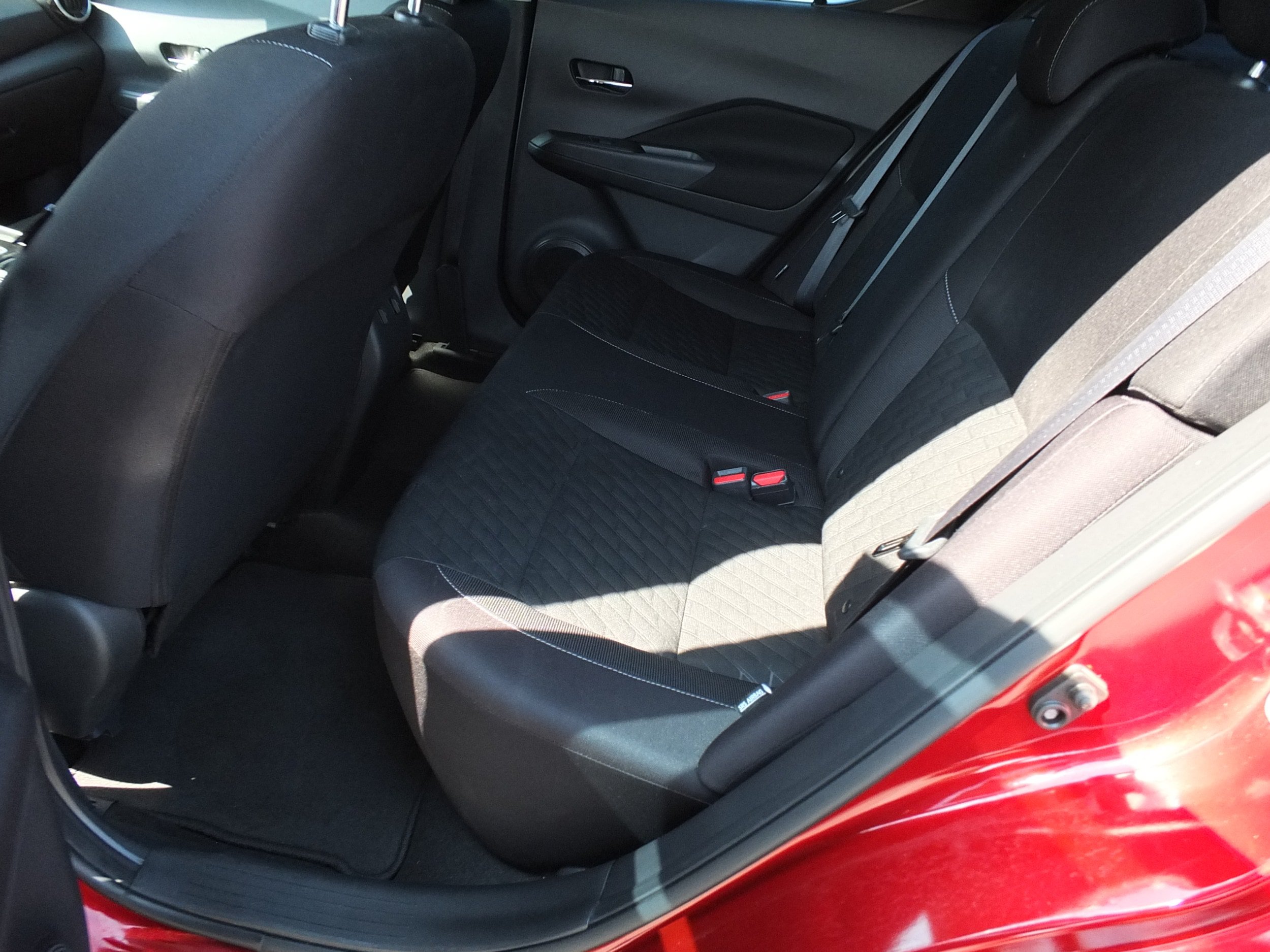 Used 2023 Nissan Kicks SV FWD image 12