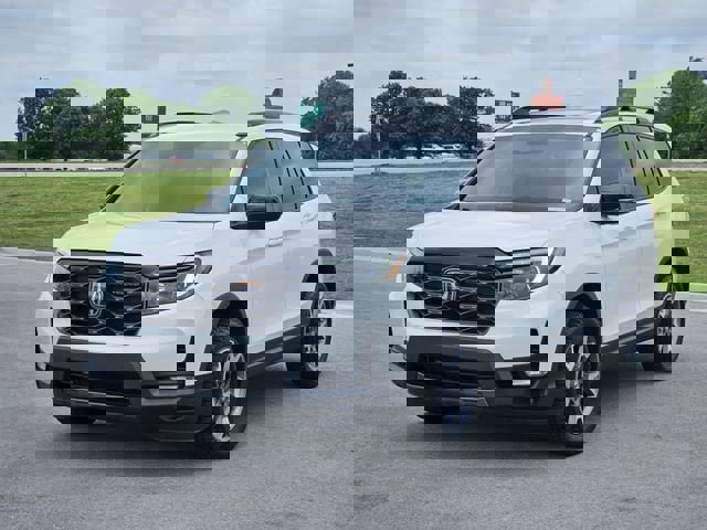 Used 2022 Honda Passport TrailSport image 3