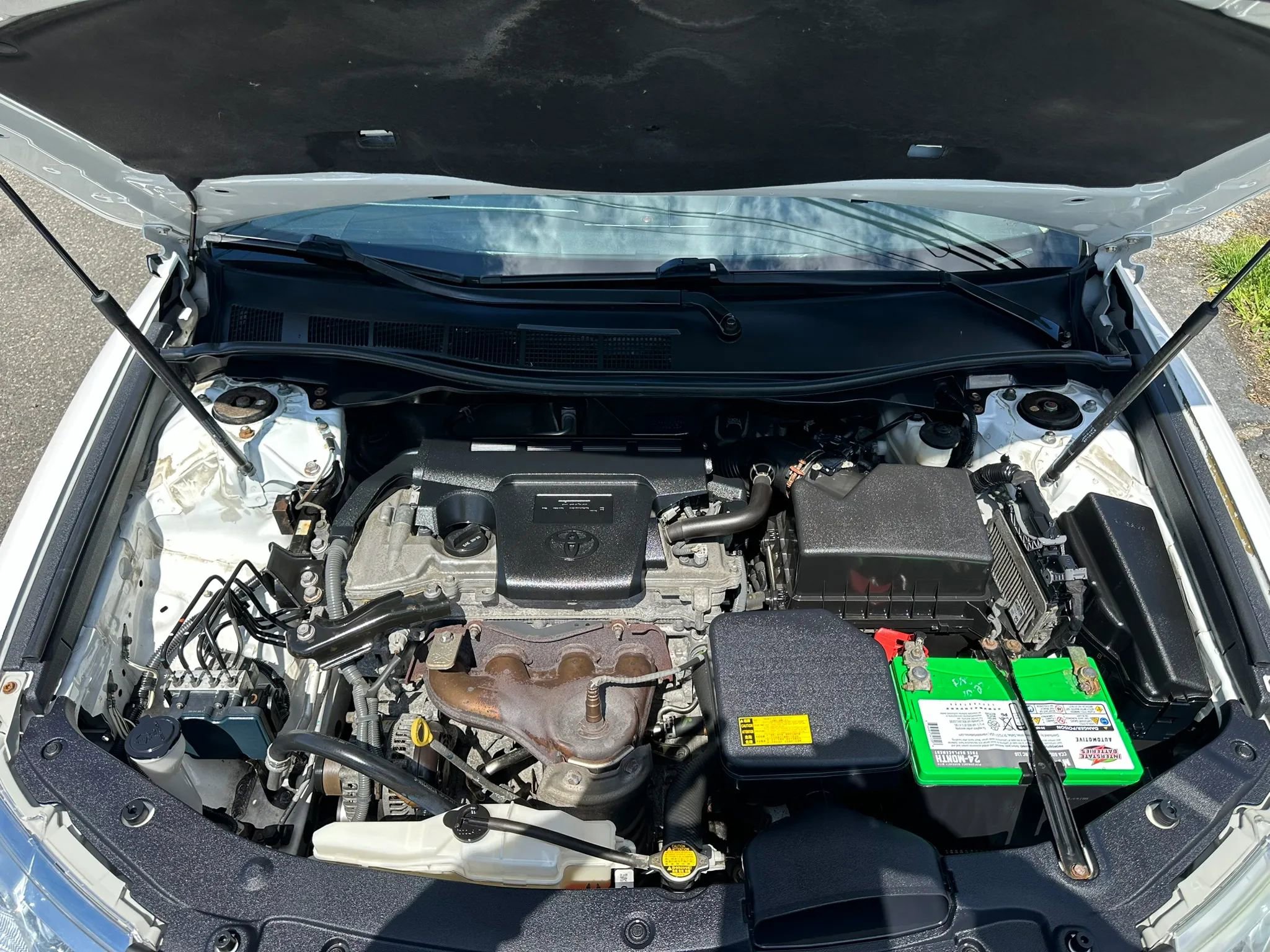 Used 2013 Toyota Camry LE FWD image 35