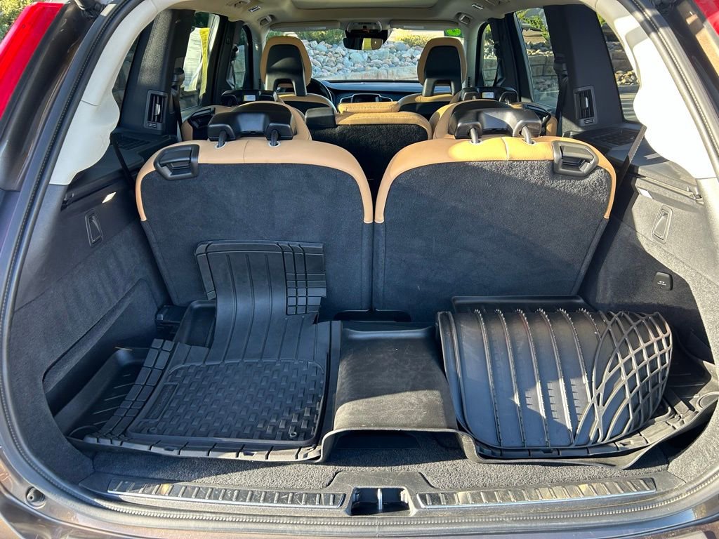 Used 2016 Volvo XC90 T6 Momentum AWD/4WD image 27