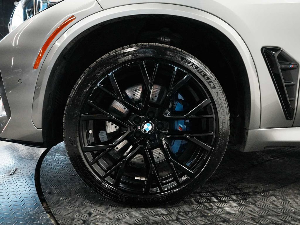 Used 2022 BMW X5 M w/ Competition Package 2 image 9
