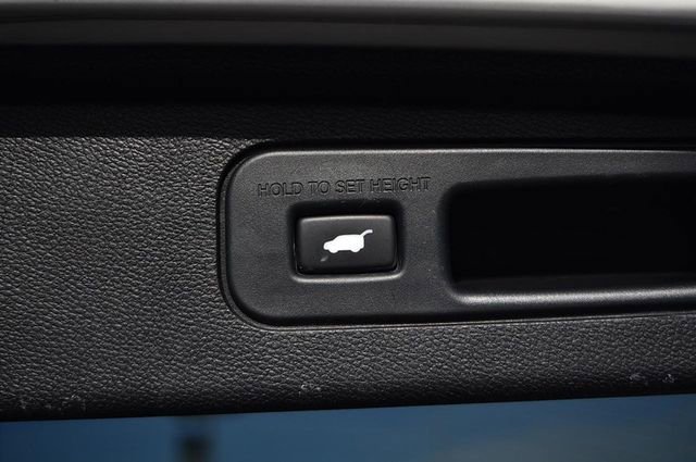 Used 2023 Honda Odyssey Touring image 32