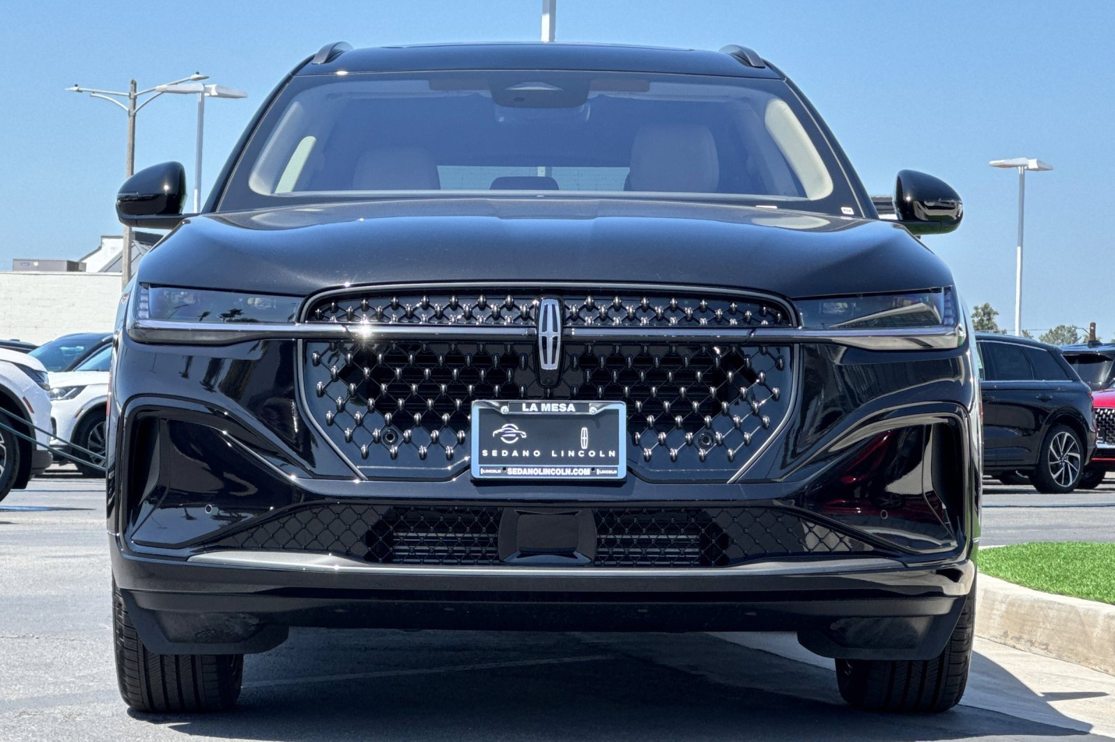 New 2025 Lincoln Nautilus Reserve w/ Jet Appearance Package image 8
