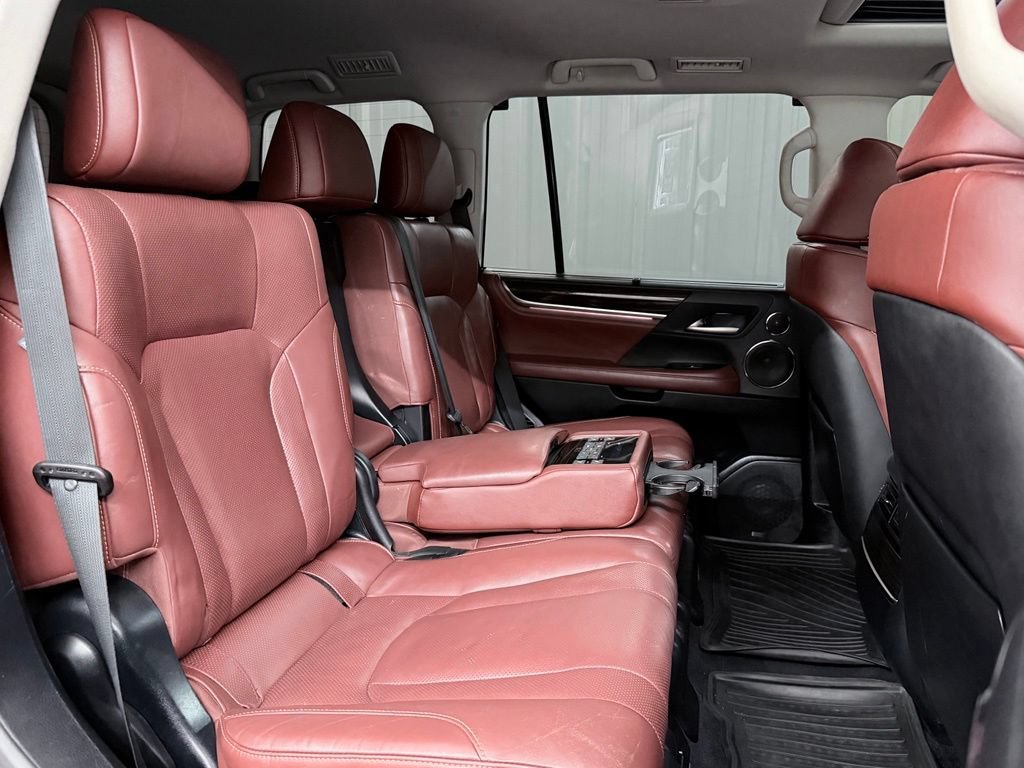 Used 2016 Lexus LX 570 4WD image 45