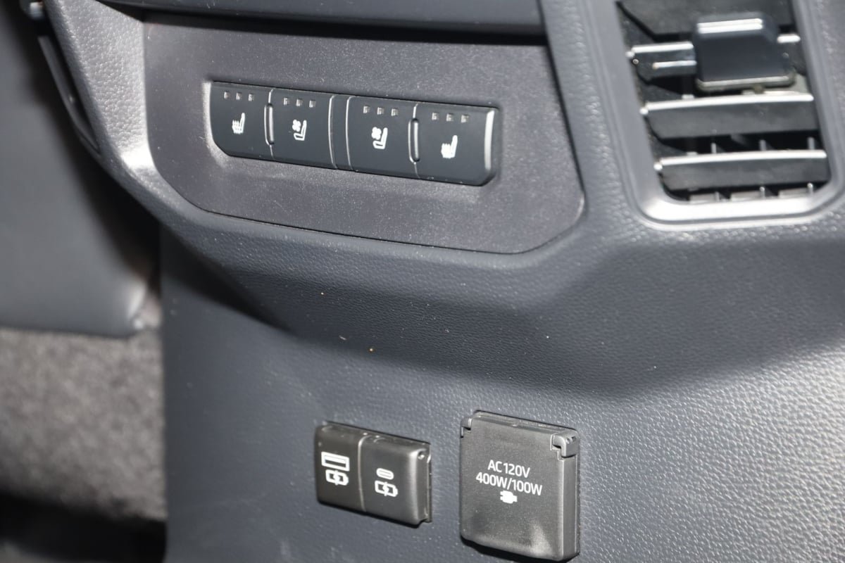 Used 2023 Toyota Tundra Platinum AWD/4WD image 15