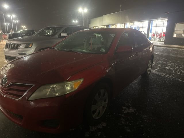 Used 2010 Toyota Camry LE image 8