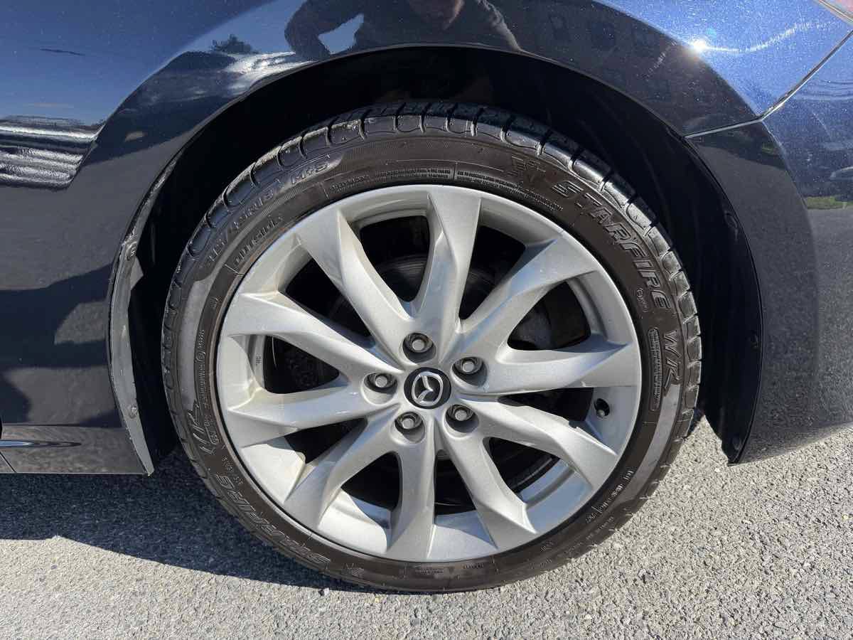 Used 2014 MAZDA MAZDA3 s Touring FWD image 24