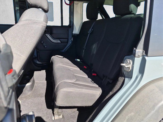 Used 2015 Jeep Wrangler Unlimited Sport w/ Connectivity Group AWD/4WD image 19