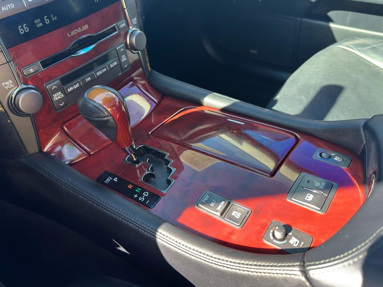 Used 2007 Lexus LS 460 RWD image 34