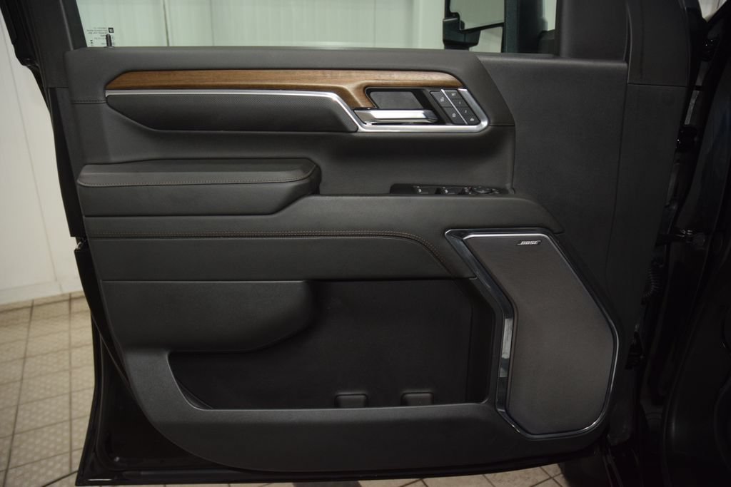 Used 2024 Chevrolet Silverado 2500 High Country w/ Technology Package AWD/4WD image 56