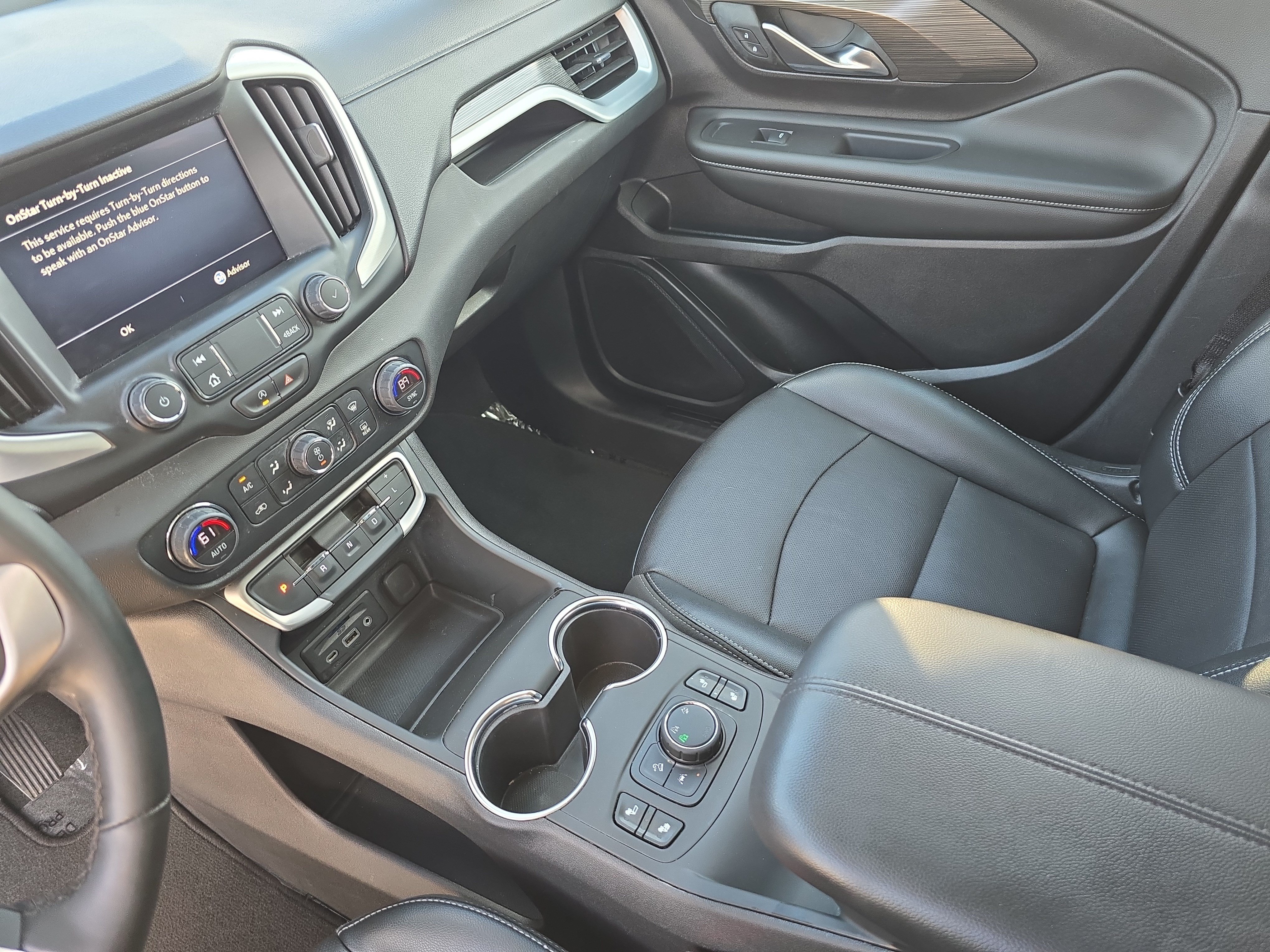 Used 2024 GMC Terrain SLT AWD/4WD image 25