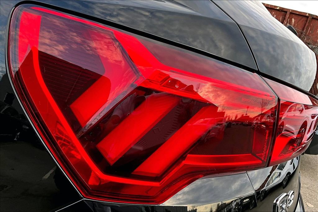 Used 2025 Audi Q3 2.0T Premium w/ Convenience Package image 23