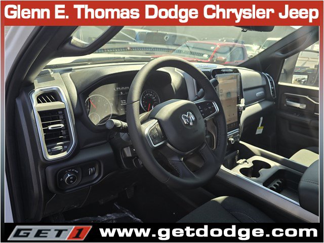 New 2026 RAM 2500 Big Horn AWD/4WD image 8
