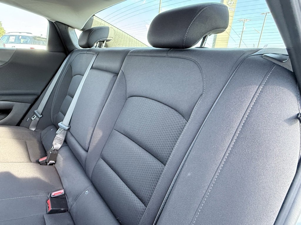 Used 2024 Chevrolet Malibu LT image 30