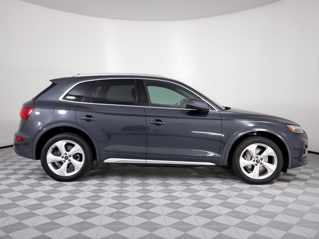 Used 2021 Audi Q5 2.0T Premium Plus w/ Premium Plus Package AWD/4WD image 8