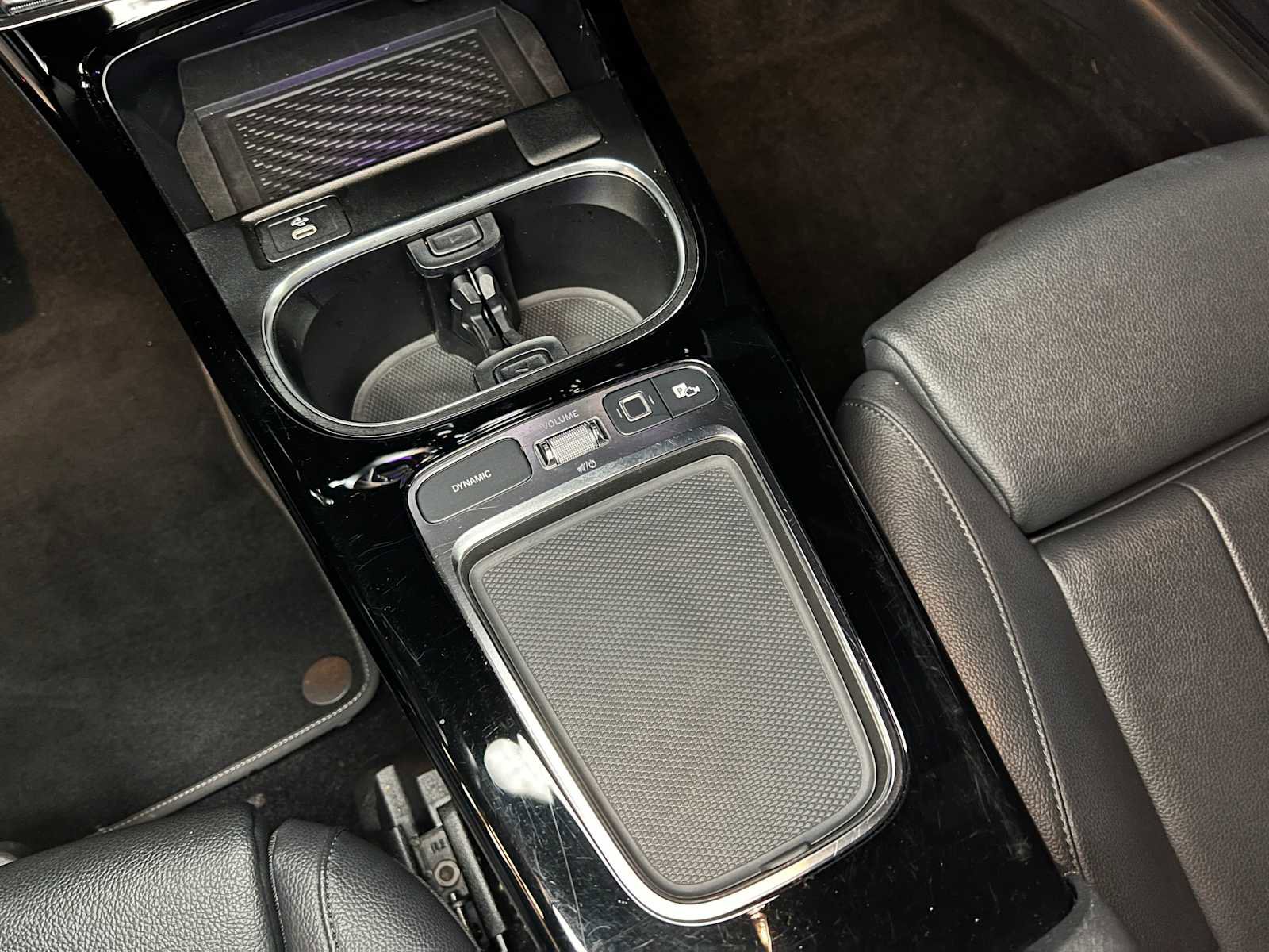 Used 2025 Mercedes-Benz CLA 250 4MATIC image 32