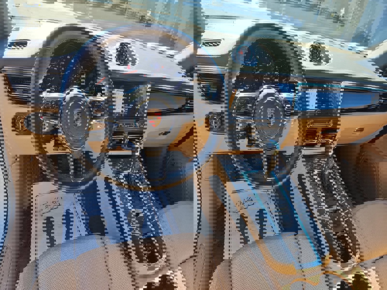 Used 2021 Porsche Macan image 17